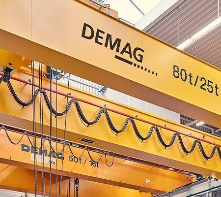 Два мостовых крана Demag 80/25 и 50/16 тонн в одном пролёте — ПроектКранМонтаж Два мостовых крана Demag 80/25 и 50/16 тонн в одном пролёте