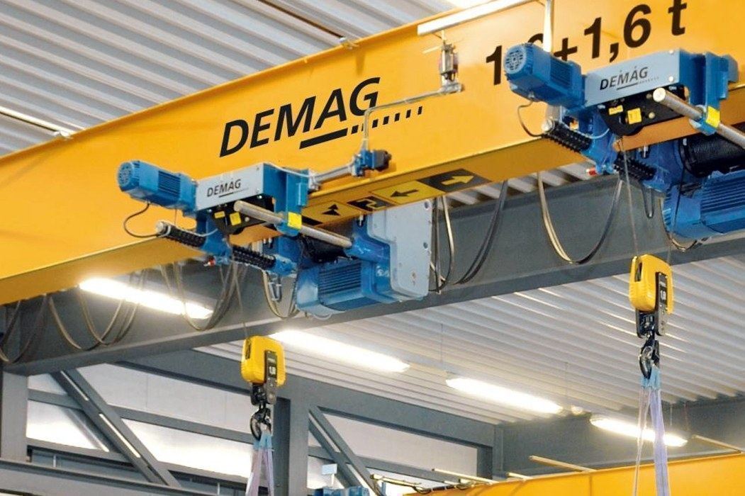 Две электротали Demag 1,6 + 1,6 т на балке крана — ПроектКранМонтаж Две электротали Demag 1,6 + 1,6 т на балке крана